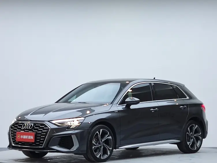 Audi A3 Sportback 35 TFSI Luxury Sport Edition 2021 года