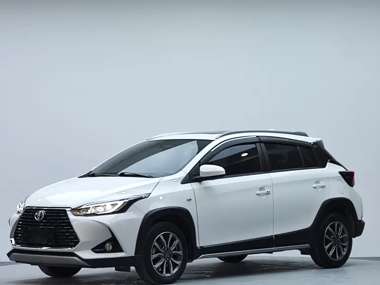 YARiS L Zhixuan / Zhixuan X 1,5 л CVT Premium Edition 2022 года